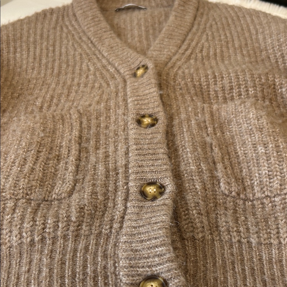 Zara Oversized Taupe Ribbed V-Neck Cardigan + Bonus separate Faux fur shawl - Picture 9 of 14